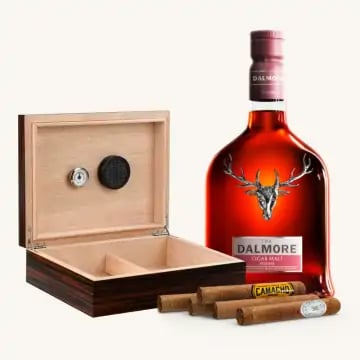 Dalmore Cigar Malt Whisky with a humidor and 5 cigars