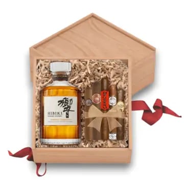 Hibiki Harmony Japanese Whisky Gift Set with Cigars