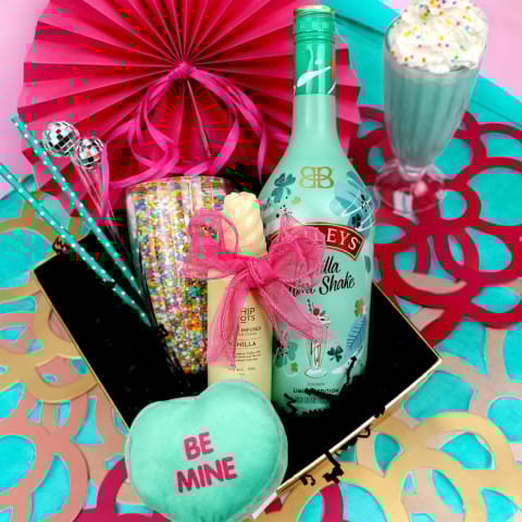 Baileys 'Mint To Be'  Vanilla Milkshake Cocktail Kit