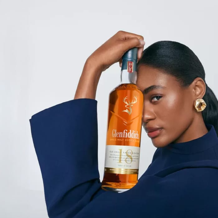 Send Glenfiddich 18 Year Scotch Whisky Online!