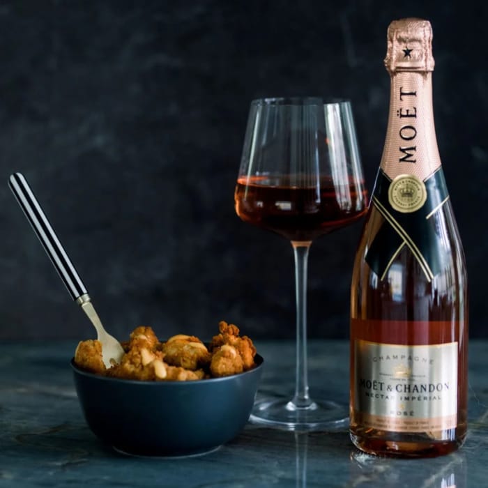 Send Moet & Chandon Nectar Imperial Rose Champagne Online