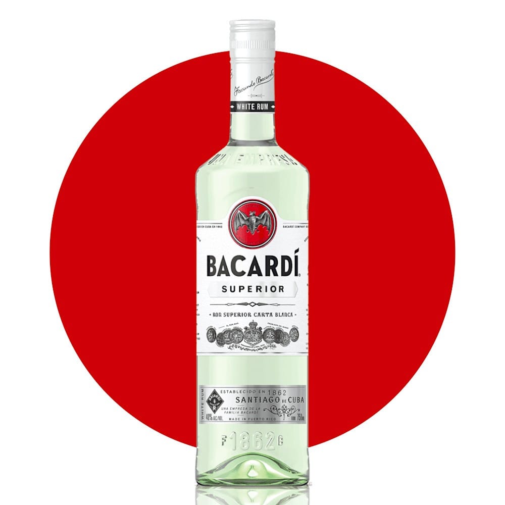 Bacardi Superior Rum 限定版ギフトボックス入り 700ml Bacardi Superior Rum 限定版ギフトボックス入り 700ml