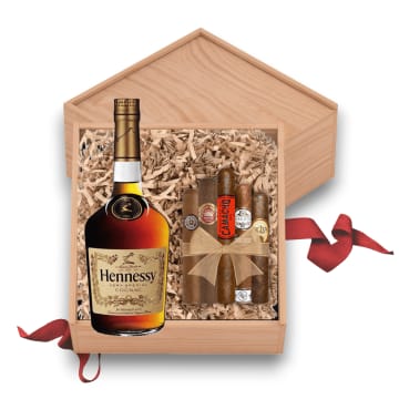 Personalized Hennessy VS Cognac Custom Label Bottle