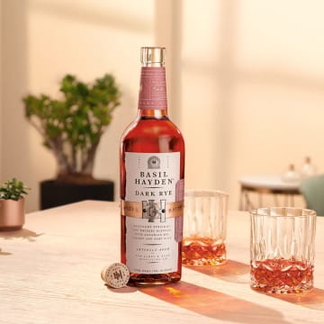 Basil Hayden Dark Rye Whiskey
