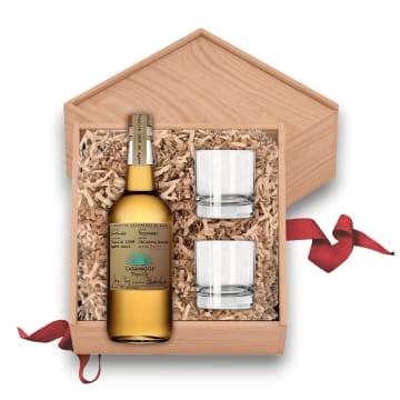 Casamigos Reposado Tequila Gift Set With Glasses