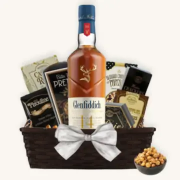 Glenfiddich 14 Year Scotch Whisky Gift Basket