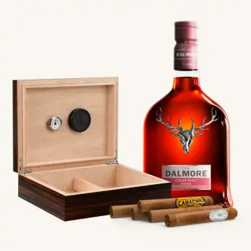 Dalmore Cigar Malt Whisky with a humidor and 5 cigars