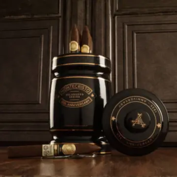 Montecristo 1935 Nicaragua No.2 - 10PK Ceramic Jar Humidor