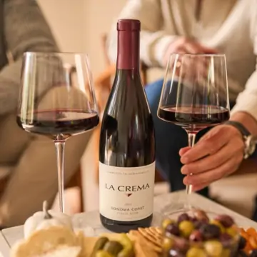 La Crema Sonoma Coast Pinot Noir