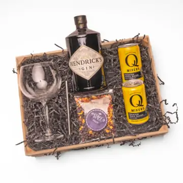 Gin & Tonic Cocktail Gift Set with Hendrick's Gin