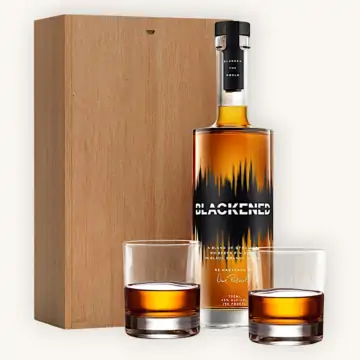 Blackened Whiskey Gift Set with 2 Glasses
