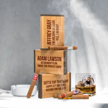 Engraved Wooden Cigar Box with 5 Cigars