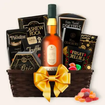 Lagavulin 16 Year Single Malt Scotch Whisky Gift Basket