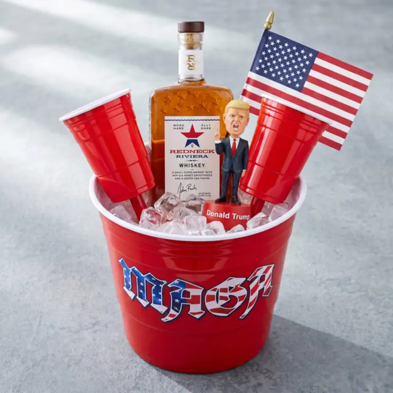 MAGA Red Solo Gift Set