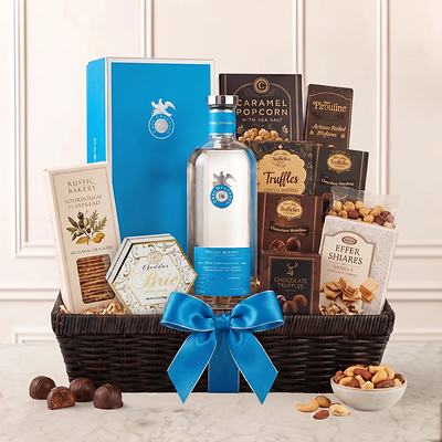 Casa Dragones Blanco Gift Basket